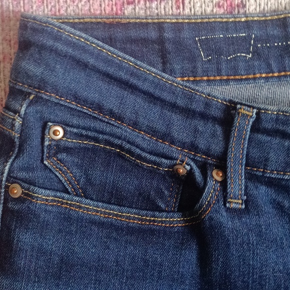 Levi's Demi Curve Skinny Jeans - Picture 6 of 14
